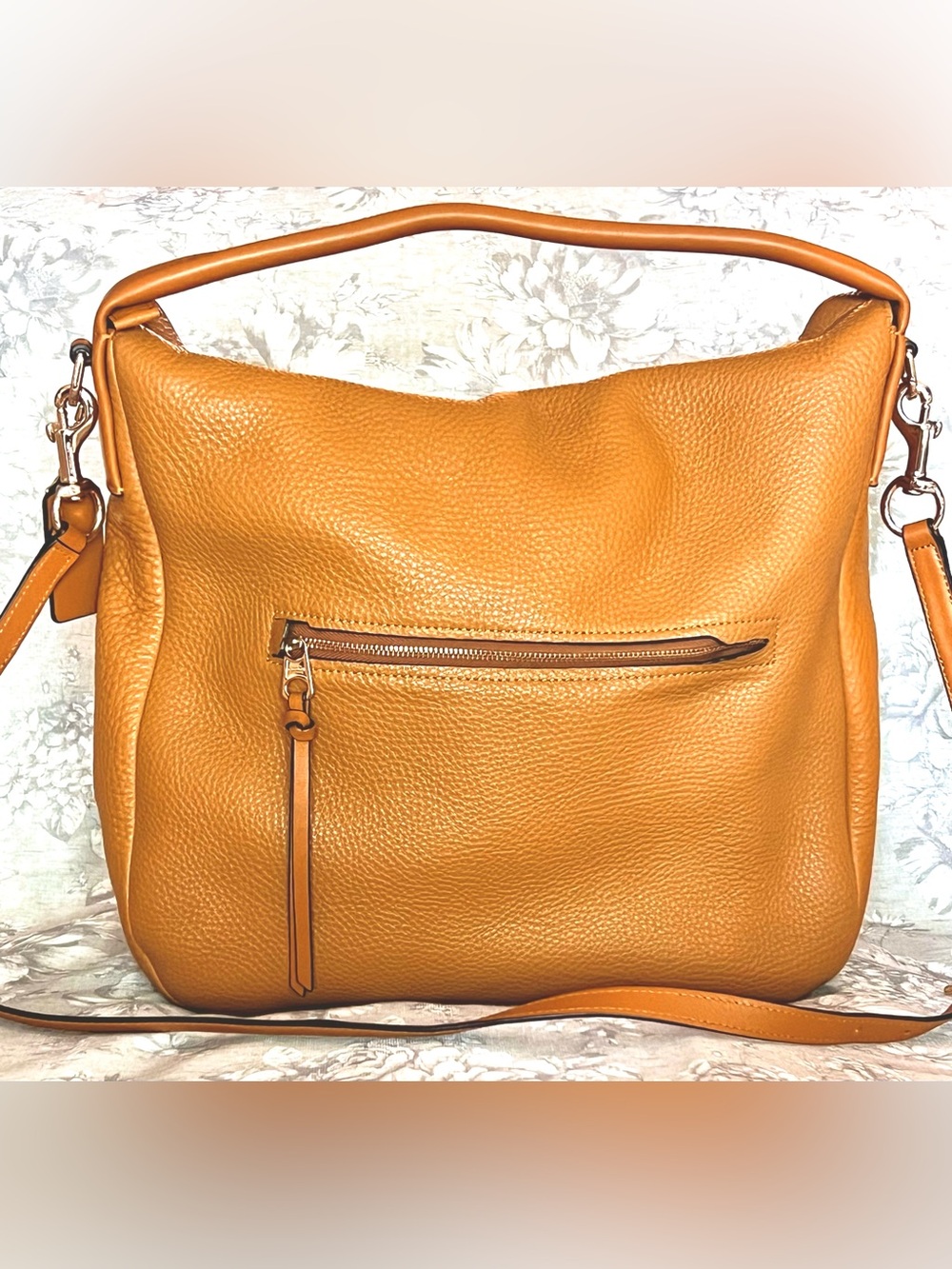 ✨ Coach Bleecker Sullivan Hobo Bag in Camel Pebbled Leather ✨ - Picture 7 of 13